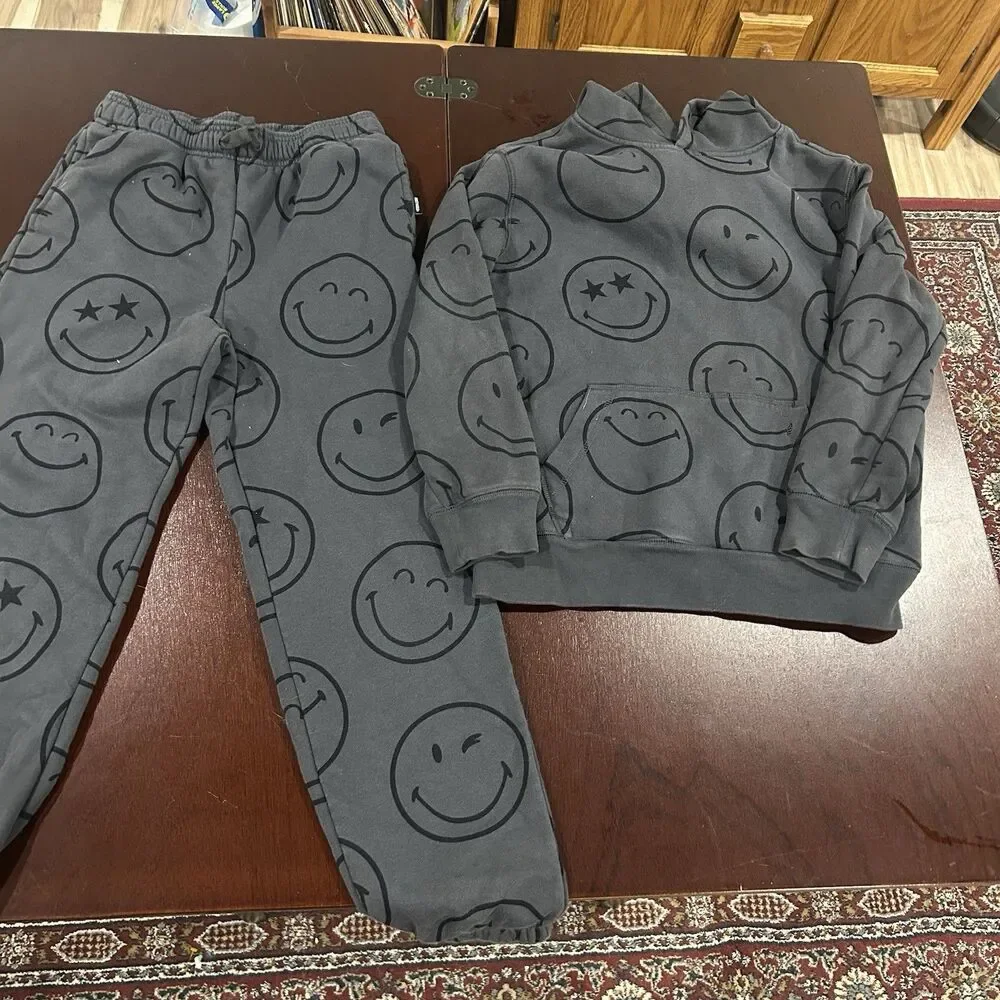 Gap kids Smiley® Icon Gray Hoodie And Joggers Set Shirt Size Large Pants XL